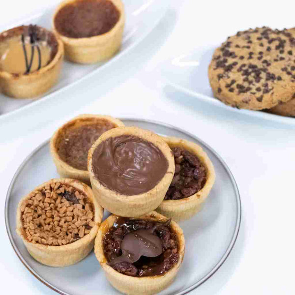 Medium Corporate Gift Box – 12 Butter Tarts or Cookies