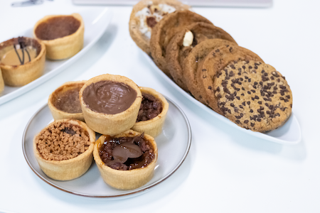 🎁 Que contient la grande boîte à dessert ?